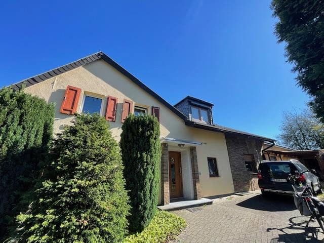 Prenájom domu 151 m², pozemek 1.500 m², Hülsenbergweg 58, Ratingen, Severné Porýnie - Westfálsko Prenájom domu 151 m², pozemek 1.500 m², Hülsenbergweg 58, Ratingen, Severné Porýnie - Westfálsko