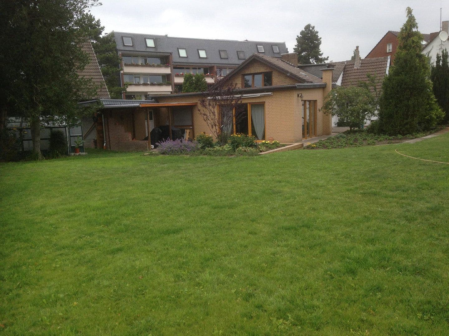 Prenájom domu 151 m², pozemek 1.500 m², Hülsenbergweg 58, Ratingen, Severné Porýnie - Westfálsko Prenájom domu 151 m², pozemek 1.500 m², Hülsenbergweg 58, Ratingen, Severné Porýnie - Westfálsko