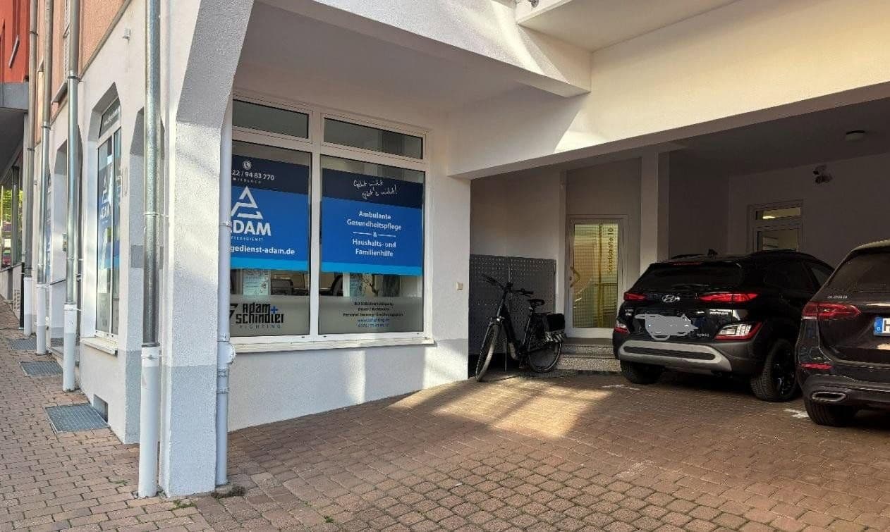 Predaj kancelárie 132 m², Wiesloch, Bádensko-Wurttembersko Predaj kancelárie 132 m², Wiesloch, Bádensko-Wurttembersko