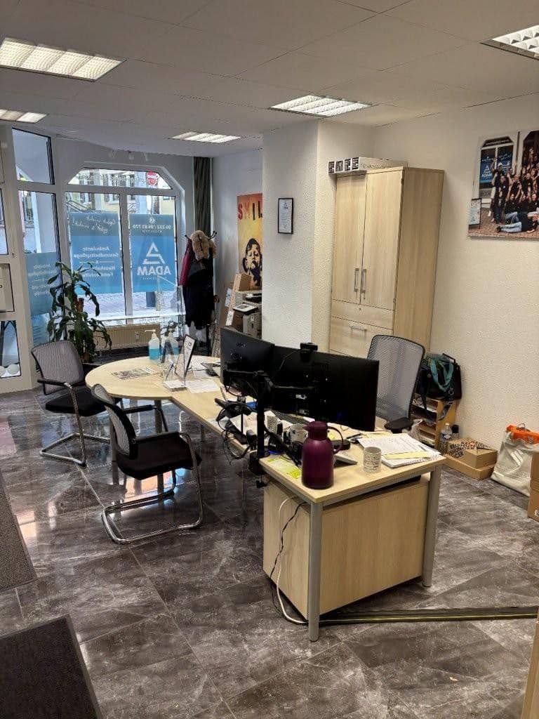 Predaj kancelárie 132 m², Wiesloch, Bádensko-Wurttembersko Predaj kancelárie 132 m², Wiesloch, Bádensko-Wurttembersko