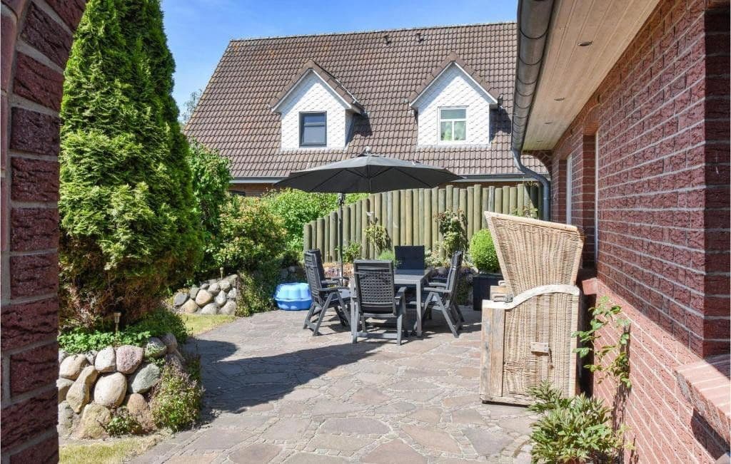 Predaj domu 154 m², pozemek 649 m², Niebüll, Šlezvicko-Holštajnsko Predaj domu 154 m², pozemek 649 m², Niebüll, Šlezvicko-Holštajnsko