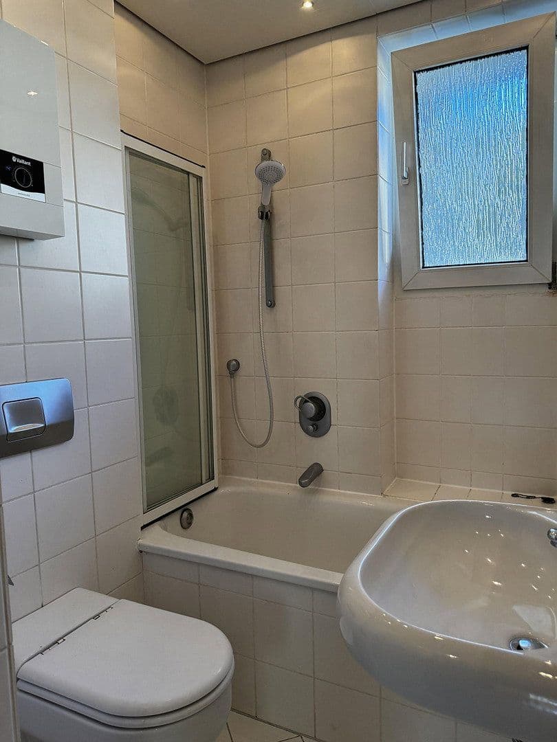 Prenájom bytu 2-izbový 74 m², Märkische Straße 195, Dortmund, Severné Porýnie - Westfálsko Prenájom bytu 2-izbový 74 m², Märkische Straße 195, Dortmund, Severné Porýnie - Westfálsko