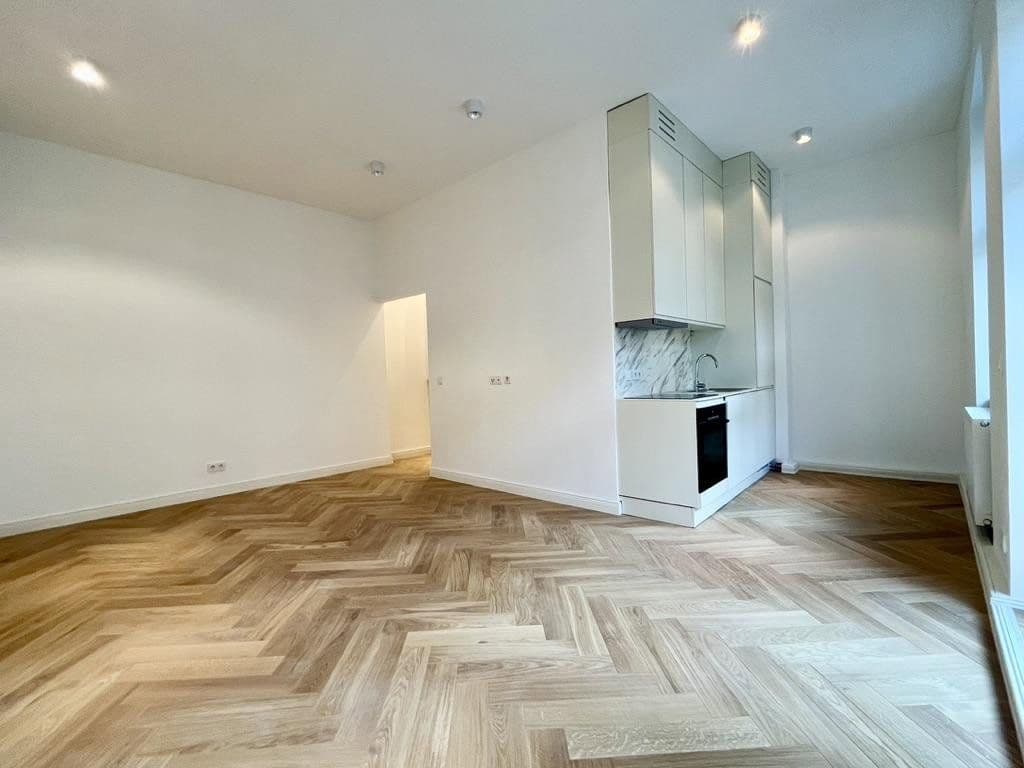 Prenájom bytu 1-izbový 35 m², Schöneberger Str. 9, Berlin, Berlín Prenájom bytu 1-izbový 35 m², Schöneberger Str. 9, Berlin, Berlín