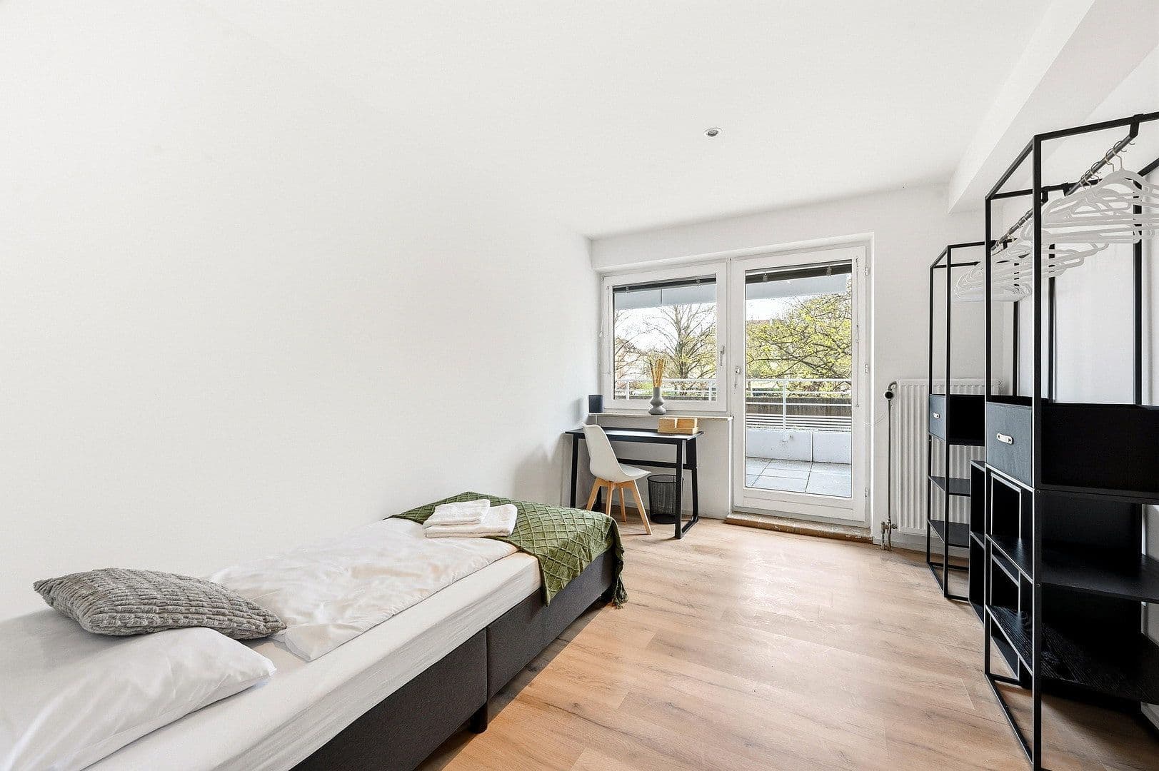 Prenájom bytu 4-izbový 80 m², Moltkestraße 56, Heilbronn, Bádensko-Wurttembersko Prenájom bytu 4-izbový 80 m², Moltkestraße 56, Heilbronn, Bádensko-Wurttembersko
