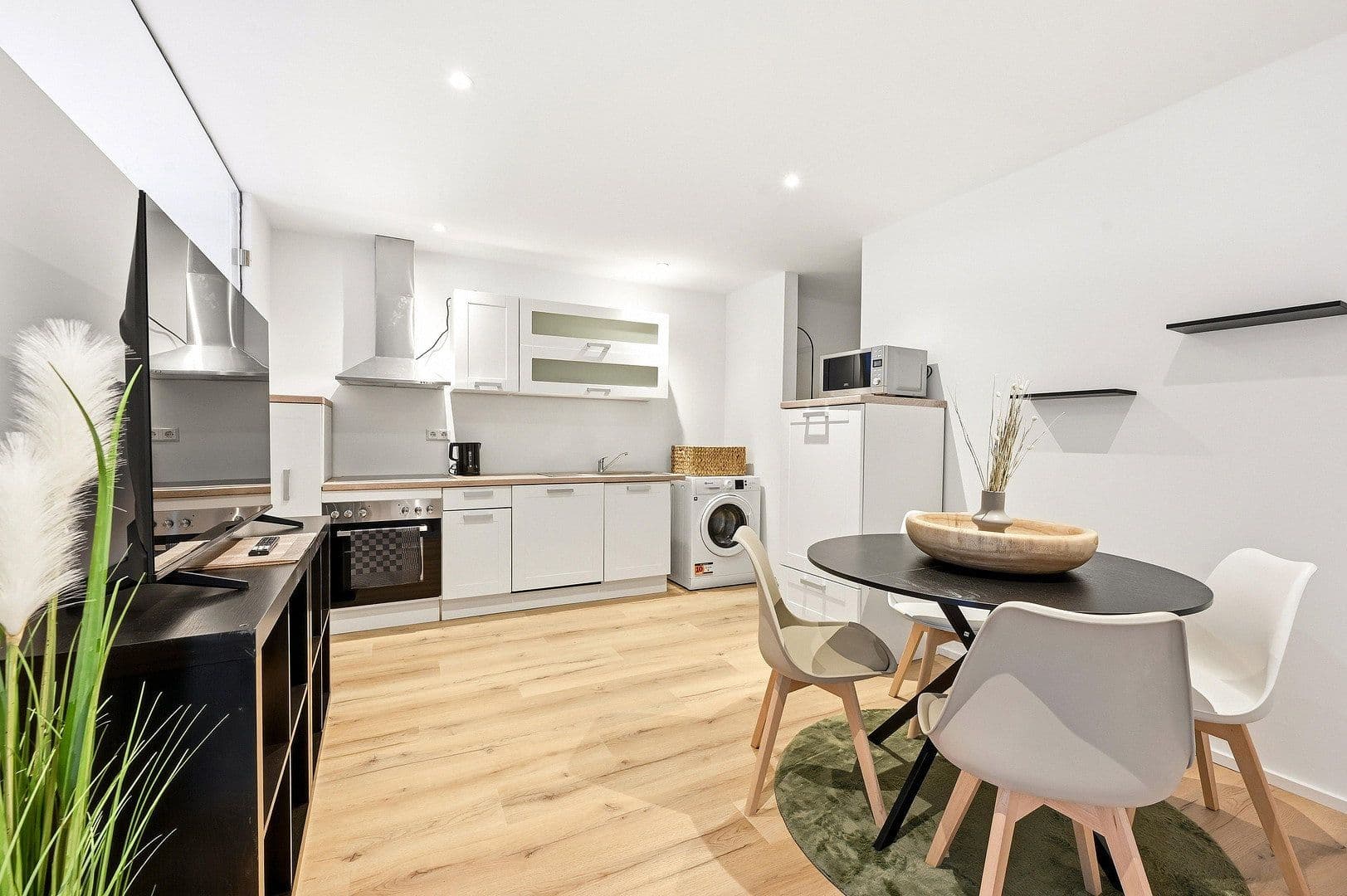 Prenájom bytu 4-izbový 80 m², Moltkestraße 56, Heilbronn, Bádensko-Wurttembersko Prenájom bytu 4-izbový 80 m², Moltkestraße 56, Heilbronn, Bádensko-Wurttembersko