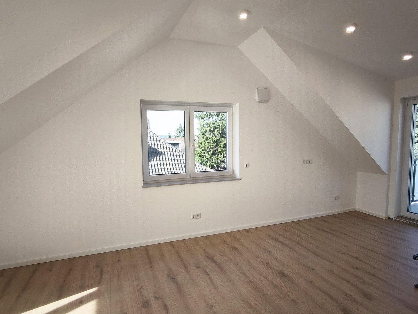 Prenájom bytu 2-izbový 63 m², Buchrainstraße 49, Frankfurt am Main, Hesensko Prenájom bytu 2-izbový 63 m², Buchrainstraße 49, Frankfurt am Main, Hesensko