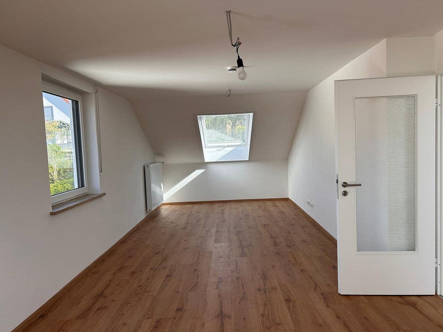 Predaj domu 218 m², pozemek 450 m², Günzburg, Bavorsko Predaj domu 218 m², pozemek 450 m², Günzburg, Bavorsko