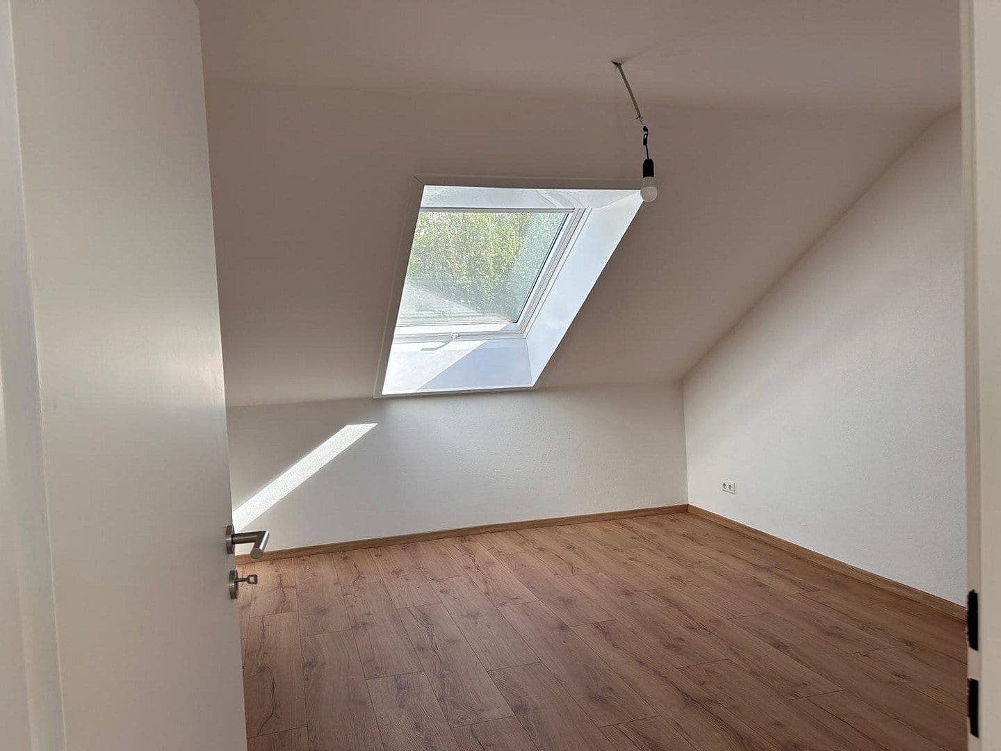 Predaj domu 218 m², pozemek 450 m², Günzburg, Bavorsko Predaj domu 218 m², pozemek 450 m², Günzburg, Bavorsko