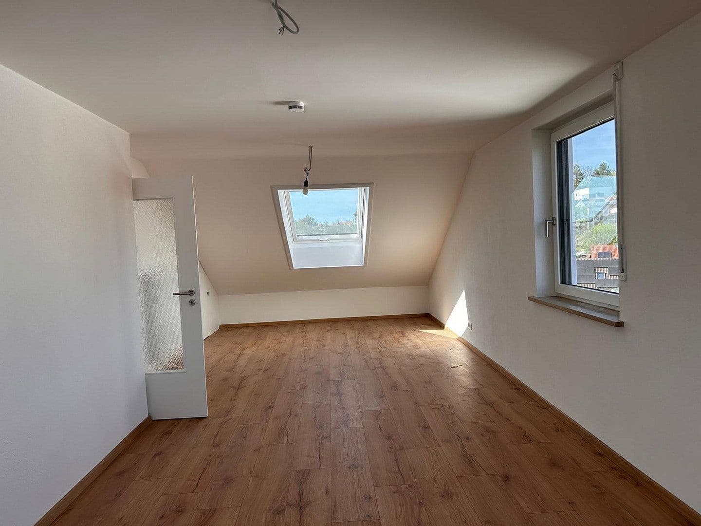 Predaj domu 218 m², pozemek 450 m², Günzburg, Bavorsko Predaj domu 218 m², pozemek 450 m², Günzburg, Bavorsko