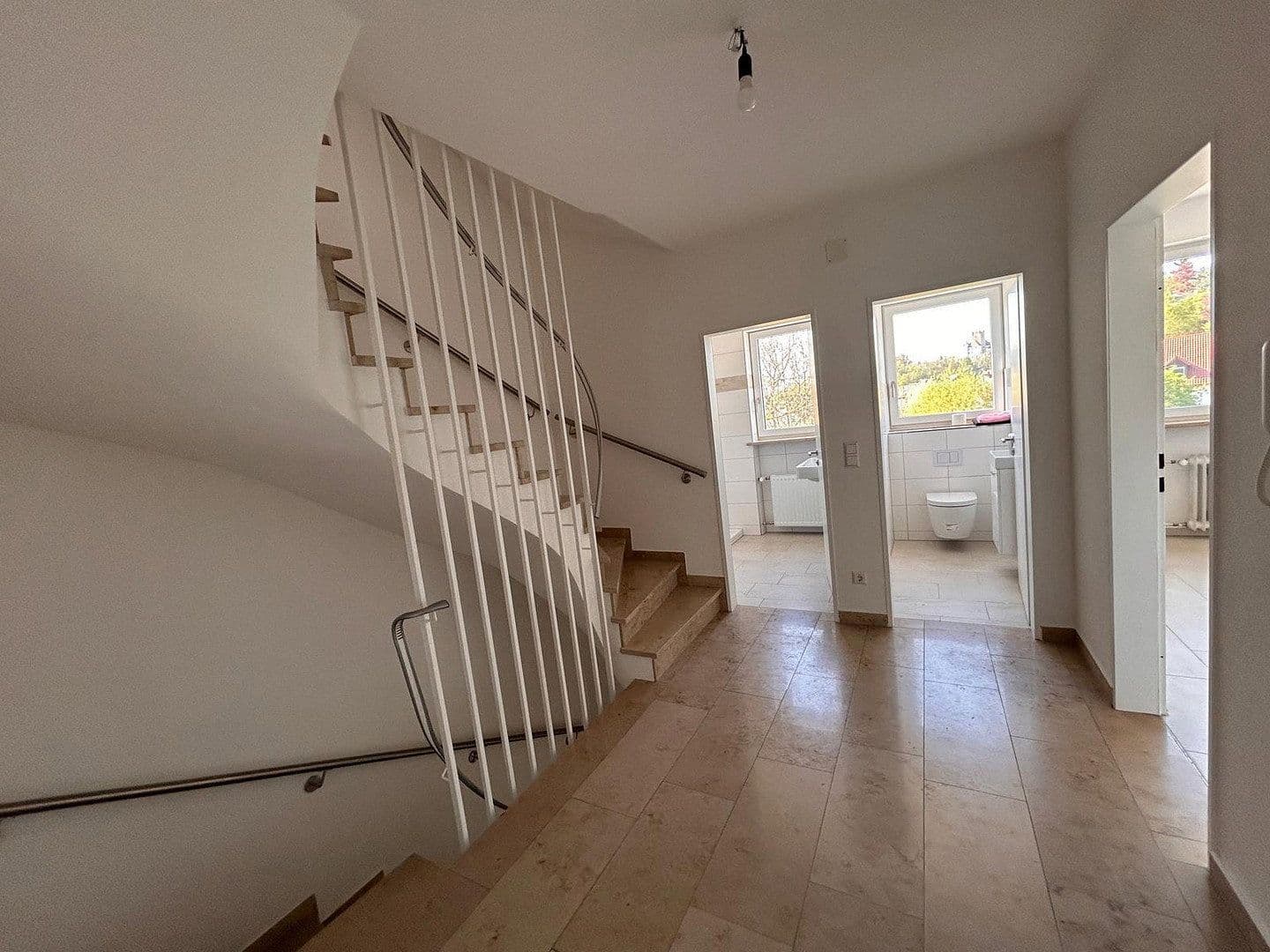 Predaj domu 218 m², pozemek 450 m², Günzburg, Bavorsko Predaj domu 218 m², pozemek 450 m², Günzburg, Bavorsko