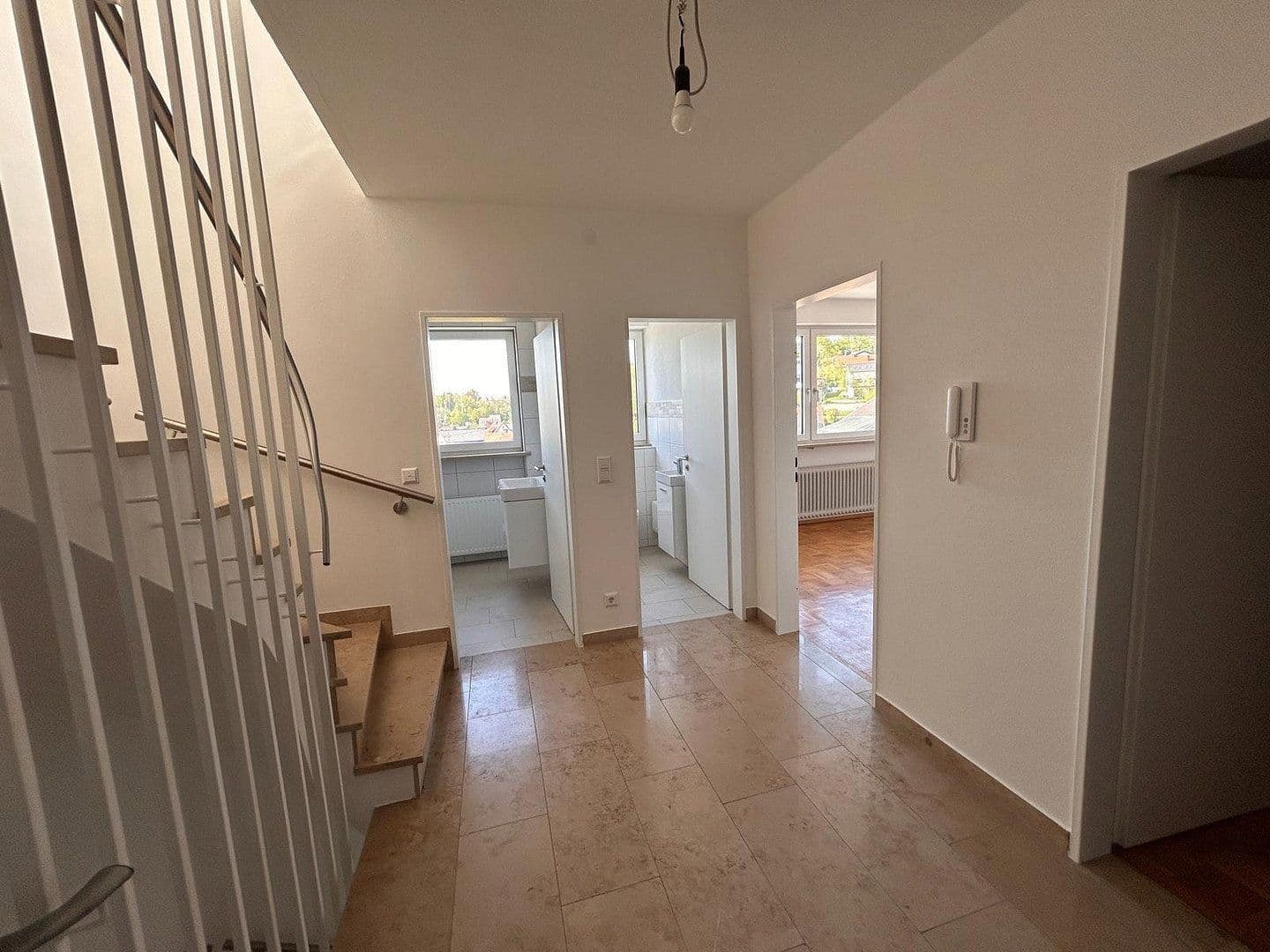 Predaj domu 218 m², pozemek 450 m², Günzburg, Bavorsko Predaj domu 218 m², pozemek 450 m², Günzburg, Bavorsko
