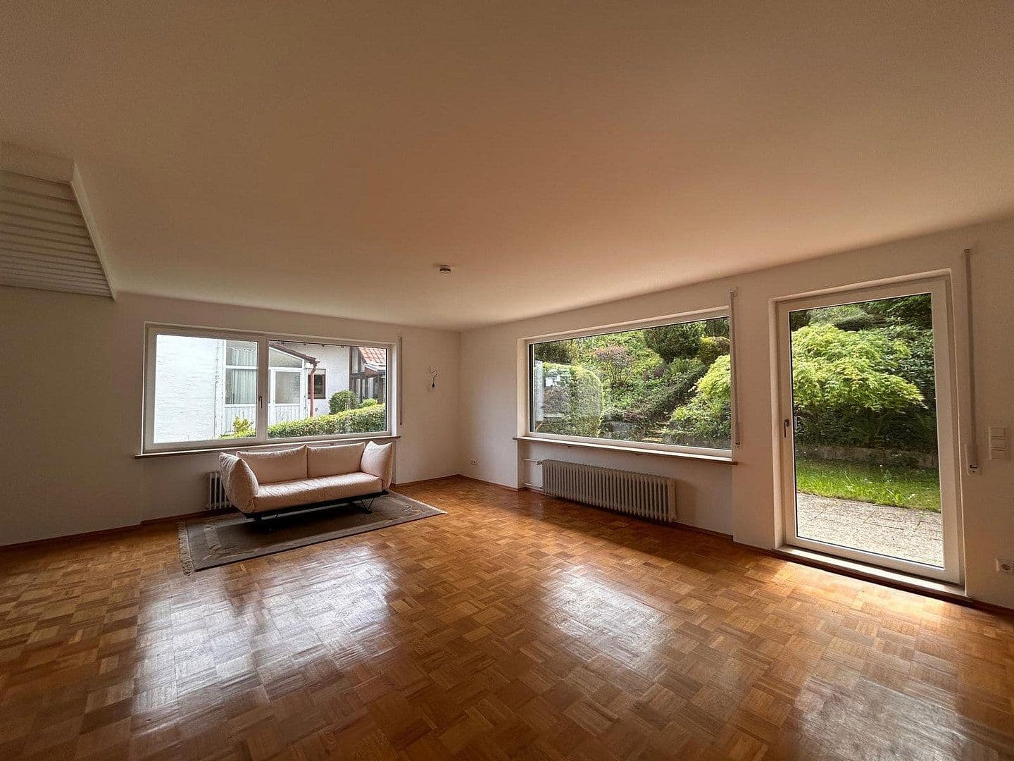 Predaj domu 218 m², pozemek 450 m², Günzburg, Bavorsko Predaj domu 218 m², pozemek 450 m², Günzburg, Bavorsko