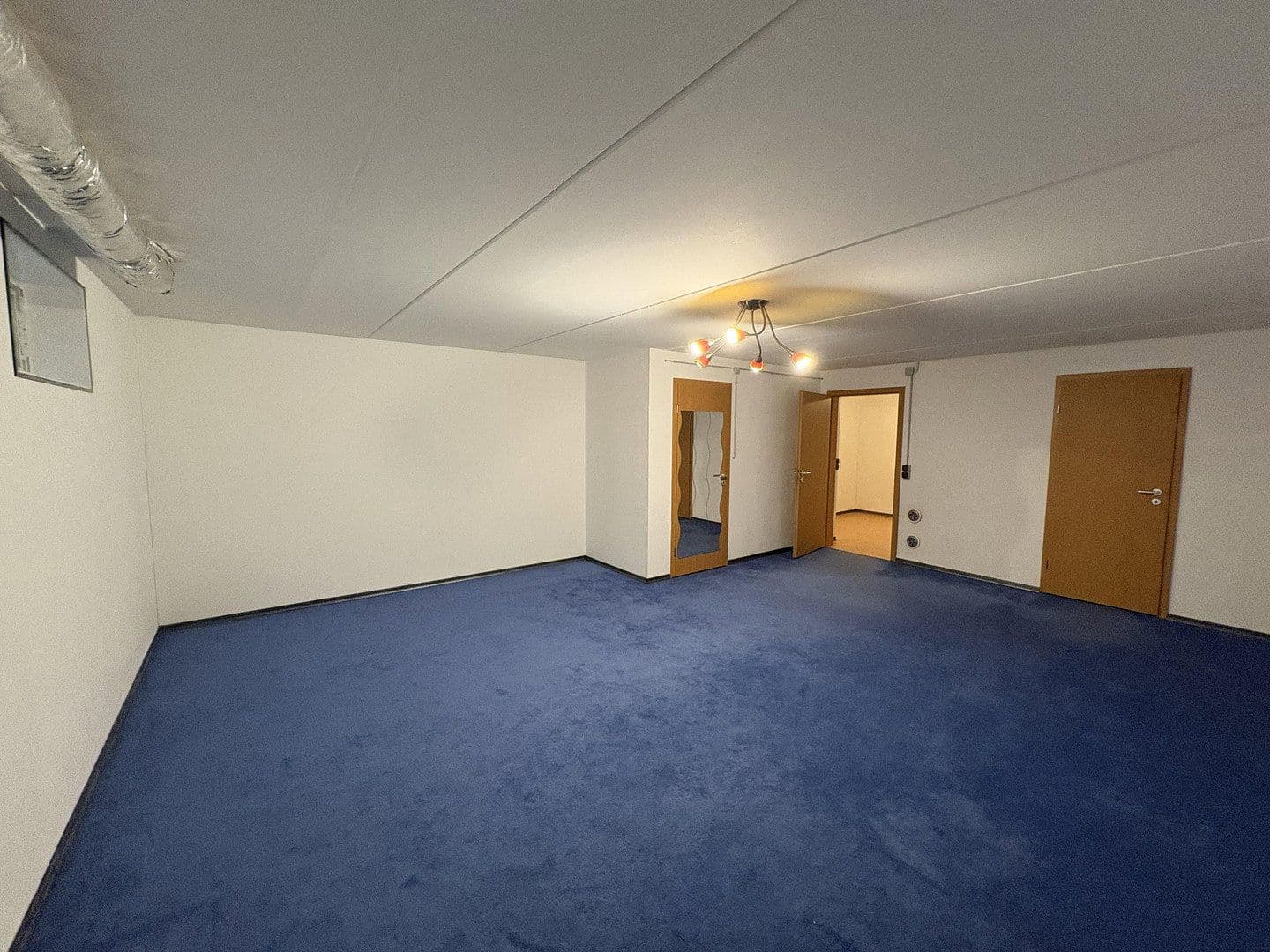 Predaj domu 128 m², pozemek 282 m², Ingolstadt, Bavorsko Predaj domu 128 m², pozemek 282 m², Ingolstadt, Bavorsko