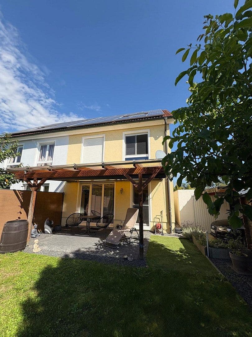 Predaj domu 128 m², pozemek 282 m², Ingolstadt, Bavorsko Predaj domu 128 m², pozemek 282 m², Ingolstadt, Bavorsko