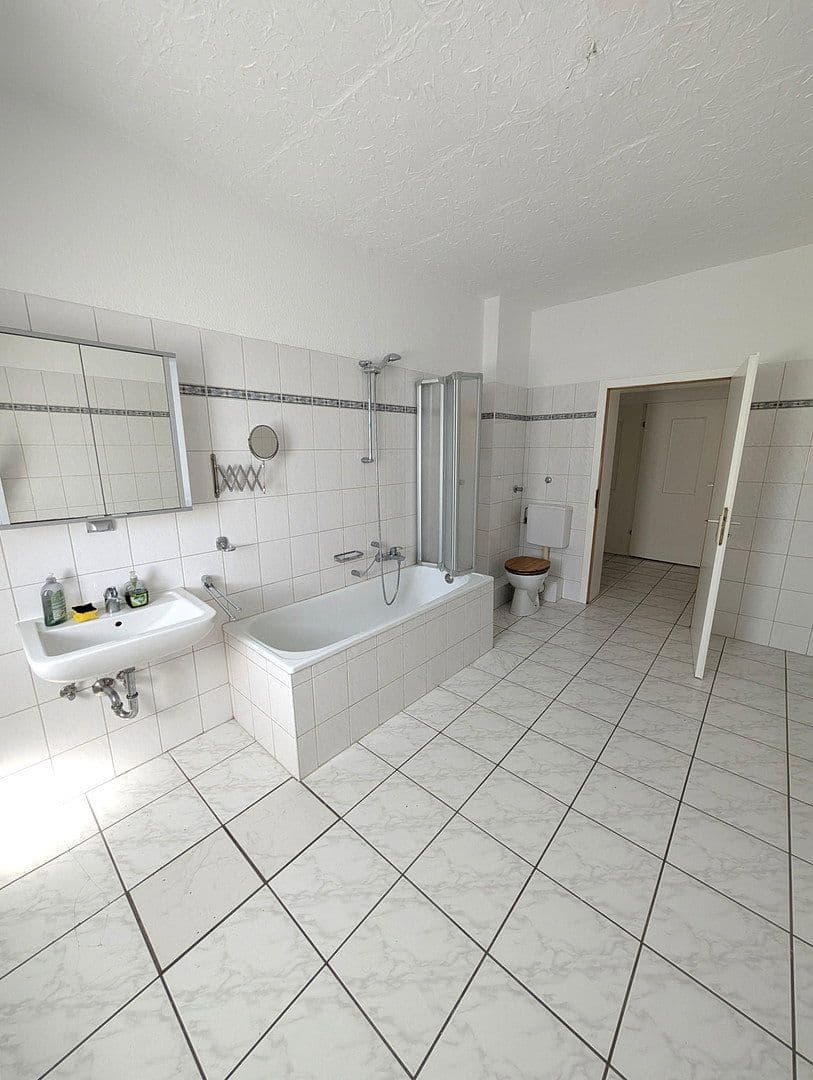 Prenájom bytu 3-izbový 83 m², Dürener Straße 17, Dortmund, Severné Porýnie - Westfálsko Prenájom bytu 3-izbový 83 m², Dürener Straße 17, Dortmund, Severné Porýnie - Westfálsko