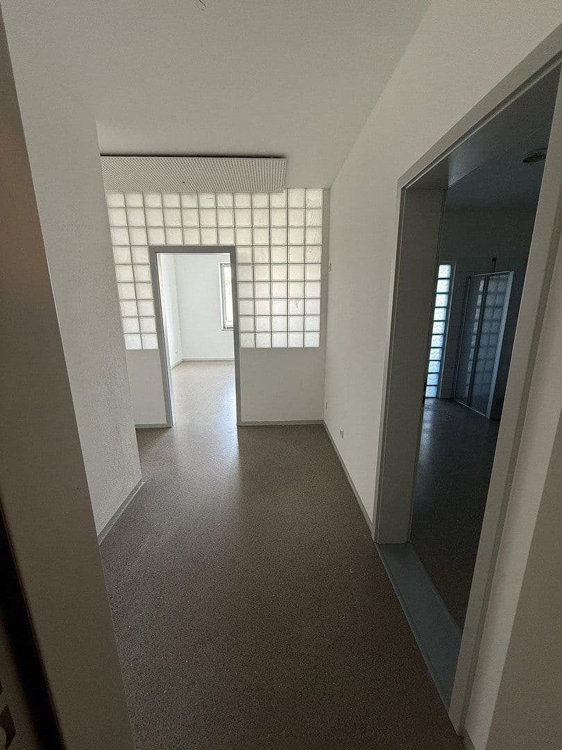 Prenájom bytu 3-izbový 90 m², H.-E.-Busse Str. 4, Stockach, Bádensko-Wurttembersko Prenájom bytu 3-izbový 90 m², H.-E.-Busse Str. 4, Stockach, Bádensko-Wurttembersko