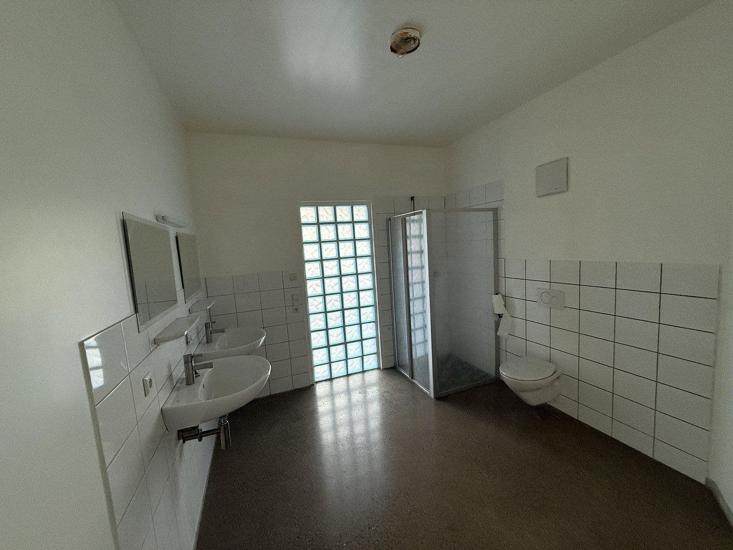 Prenájom bytu 3-izbový 90 m², H.-E.-Busse Str. 4, Stockach, Bádensko-Wurttembersko Prenájom bytu 3-izbový 90 m², H.-E.-Busse Str. 4, Stockach, Bádensko-Wurttembersko