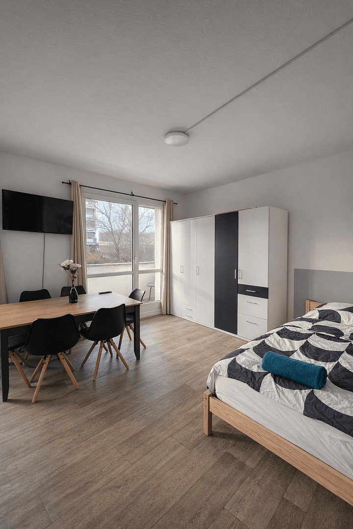 Prenájom bytu 3-izbový 65 m², Schlosserstraße 15, Halle-Saale, Sasko-Anhaltsko Prenájom bytu 3-izbový 65 m², Schlosserstraße 15, Halle-Saale, Sasko-Anhaltsko