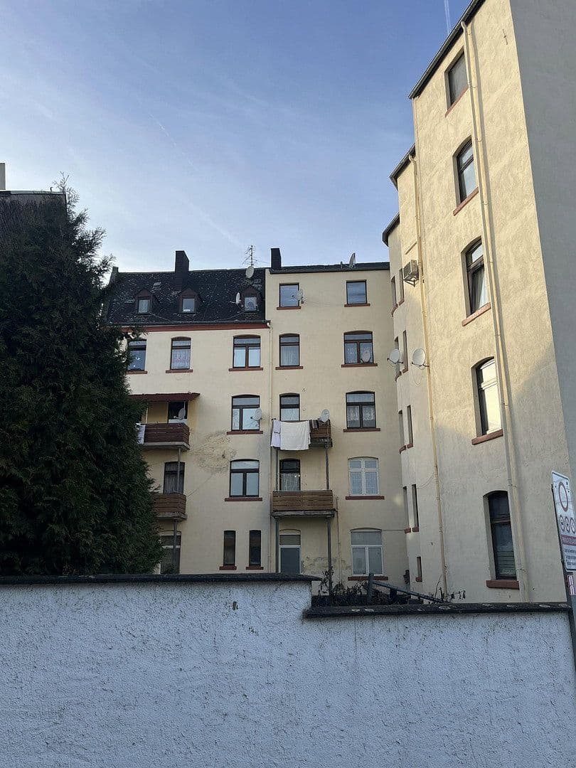 Predaj domu 1.040 m², pozemek 721 m², Andernacher Str.82-84, Koblenz, Porýnie-Falcko Predaj domu 1.040 m², pozemek 721 m², Andernacher Str.82-84, Koblenz, Porýnie-Falcko