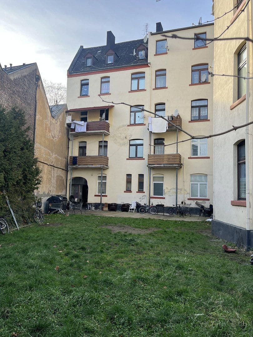 Predaj domu 1.040 m², pozemek 721 m², Andernacher Str.82-84, Koblenz, Porýnie-Falcko Predaj domu 1.040 m², pozemek 721 m², Andernacher Str.82-84, Koblenz, Porýnie-Falcko