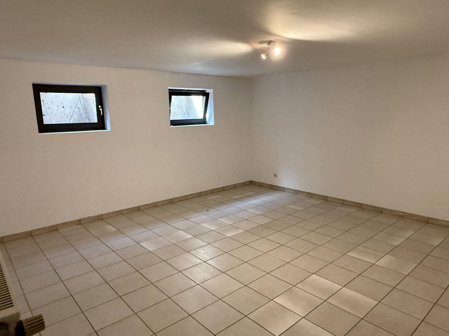 Prenájom domu 255 m², pozemek 1.500 m², Bornwiese 4, Ransbach-Baumbach, Porýnie-Falcko Prenájom domu 255 m², pozemek 1.500 m², Bornwiese 4, Ransbach-Baumbach, Porýnie-Falcko