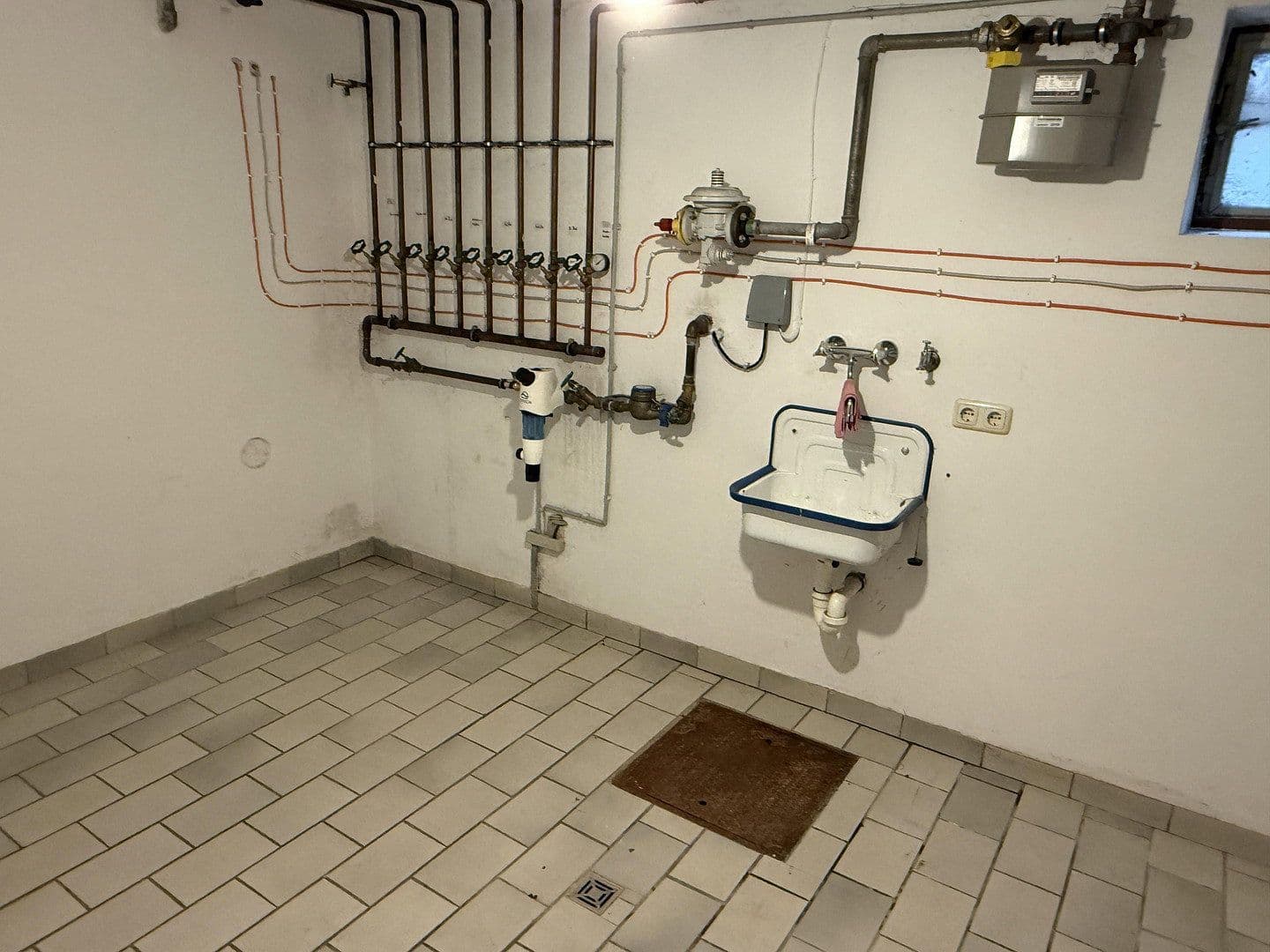 Prenájom domu 255 m², pozemek 1.500 m², Bornwiese 4, Ransbach-Baumbach, Porýnie-Falcko Prenájom domu 255 m², pozemek 1.500 m², Bornwiese 4, Ransbach-Baumbach, Porýnie-Falcko