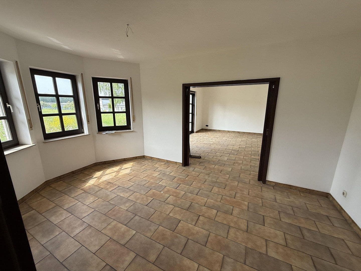Prenájom domu 255 m², pozemek 1.500 m², Bornwiese 4, Ransbach-Baumbach, Porýnie-Falcko Prenájom domu 255 m², pozemek 1.500 m², Bornwiese 4, Ransbach-Baumbach, Porýnie-Falcko