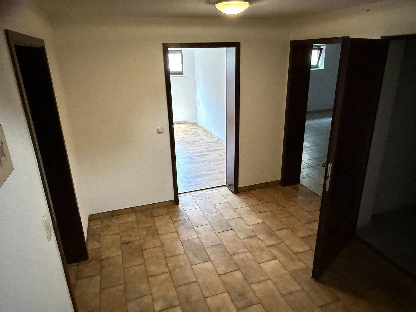 Prenájom domu 255 m², pozemek 1.500 m², Bornwiese 4, Ransbach-Baumbach, Porýnie-Falcko Prenájom domu 255 m², pozemek 1.500 m², Bornwiese 4, Ransbach-Baumbach, Porýnie-Falcko