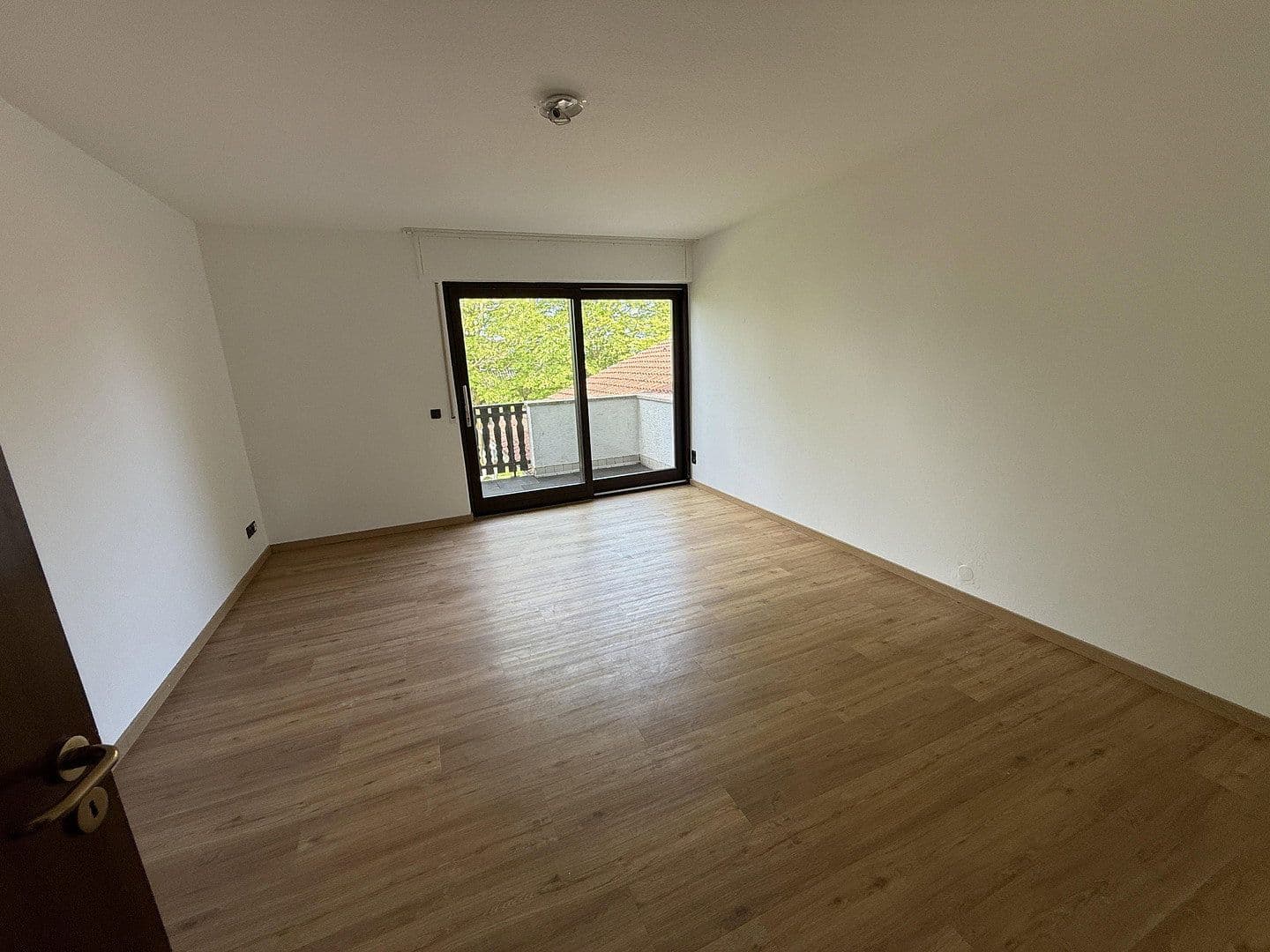 Prenájom domu 255 m², pozemek 1.500 m², Bornwiese 4, Ransbach-Baumbach, Porýnie-Falcko Prenájom domu 255 m², pozemek 1.500 m², Bornwiese 4, Ransbach-Baumbach, Porýnie-Falcko