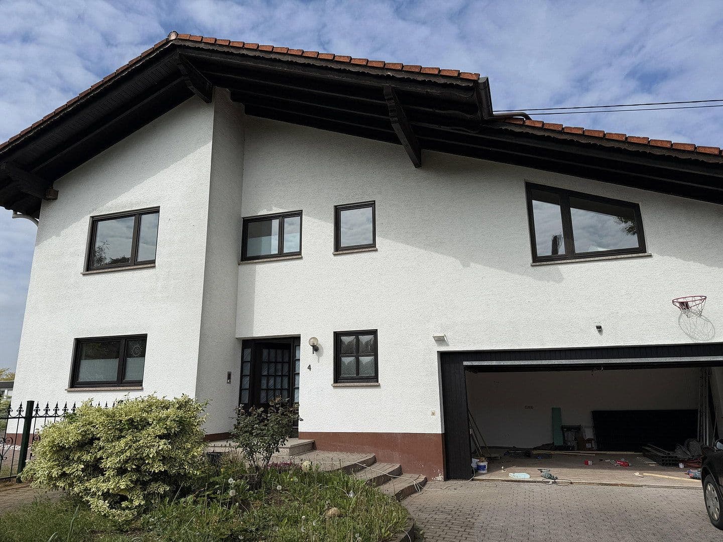 Prenájom domu 255 m², pozemek 1.500 m², Bornwiese 4, Ransbach-Baumbach, Porýnie-Falcko Prenájom domu 255 m², pozemek 1.500 m², Bornwiese 4, Ransbach-Baumbach, Porýnie-Falcko