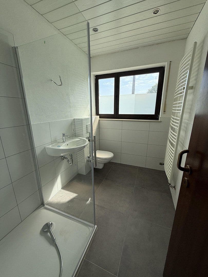 Prenájom domu 255 m², pozemek 1.500 m², Bornwiese 4, Ransbach-Baumbach, Porýnie-Falcko Prenájom domu 255 m², pozemek 1.500 m², Bornwiese 4, Ransbach-Baumbach, Porýnie-Falcko