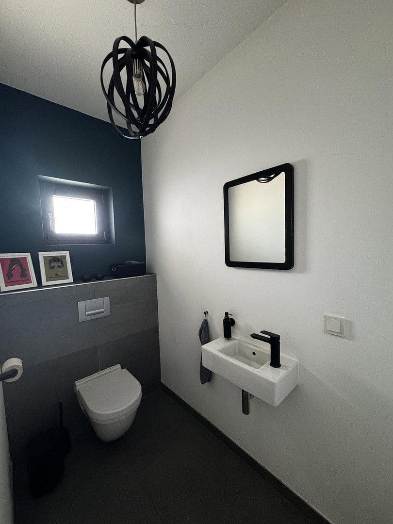 Predaj domu 214 m², pozemek 471 m², Bad Nauheim, Hesensko Predaj domu 214 m², pozemek 471 m², Bad Nauheim, Hesensko