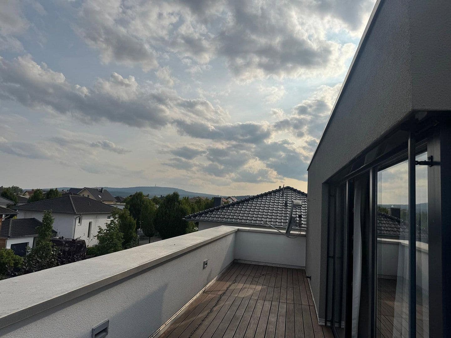 Predaj domu 214 m², pozemek 471 m², Bad Nauheim, Hesensko Predaj domu 214 m², pozemek 471 m², Bad Nauheim, Hesensko