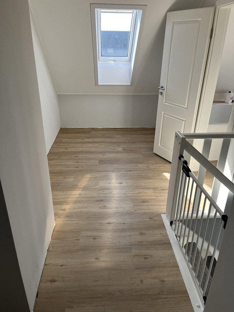 Predaj domu 146 m², pozemek 815 m², Tellingstedt, Šlezvicko-Holštajnsko Predaj domu 146 m², pozemek 815 m², Tellingstedt, Šlezvicko-Holštajnsko