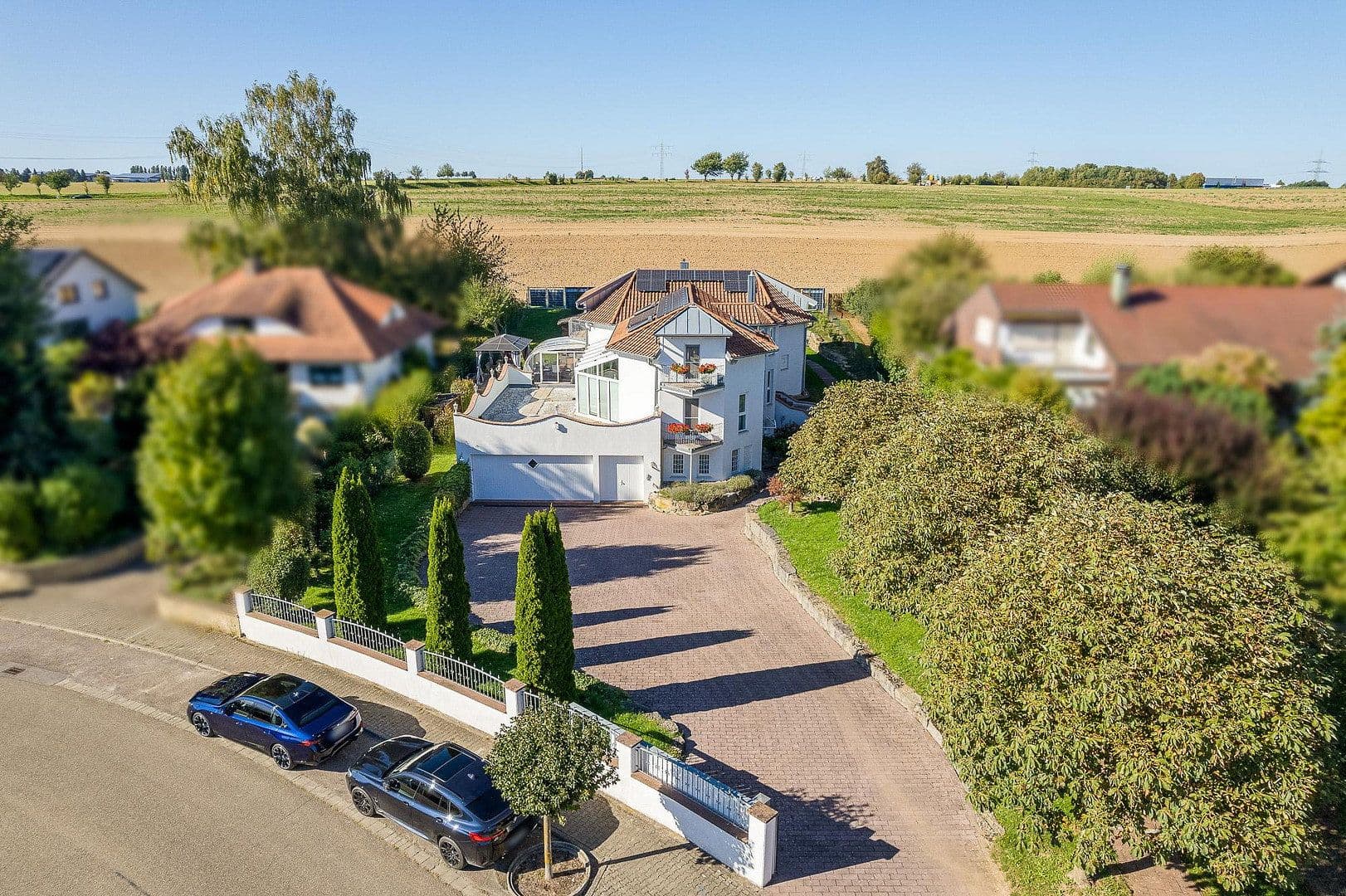 Predaj domu 408 m², pozemek 1.470 m², Eppingen, Bádensko-Wurttembersko Predaj domu 408 m², pozemek 1.470 m², Eppingen, Bádensko-Wurttembersko