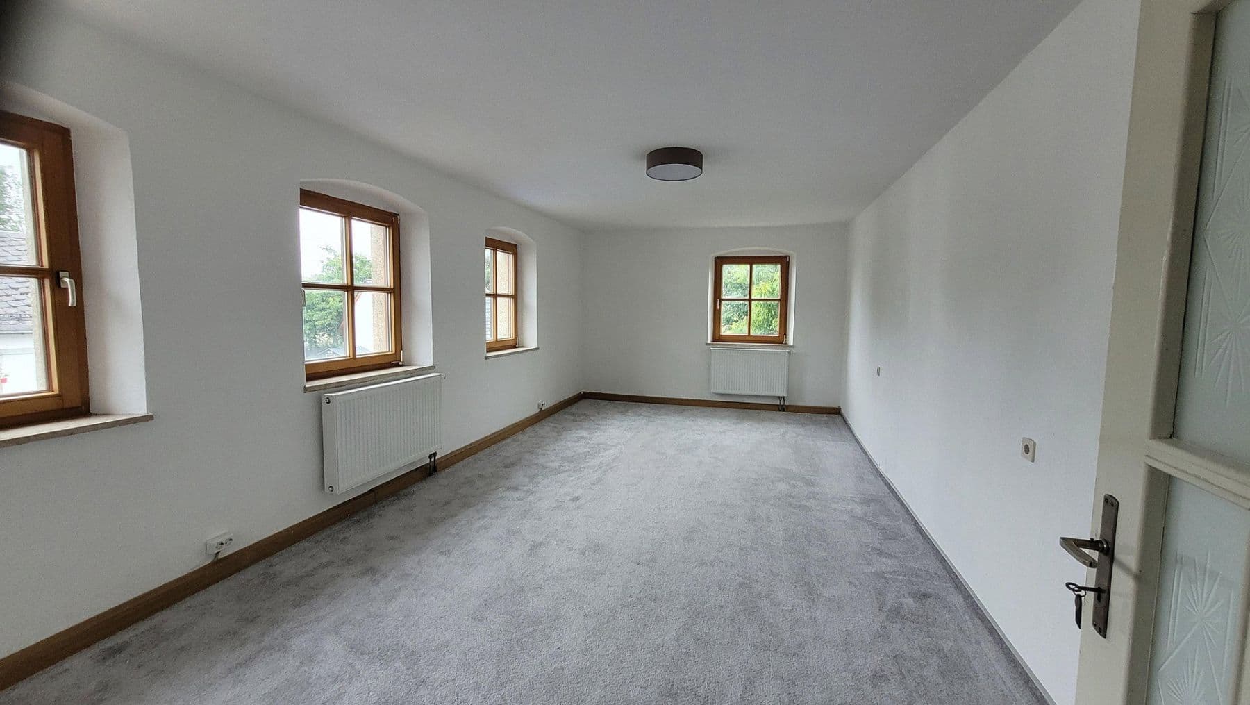Predaj domu 180 m², pozemek 920 m², Marktleugast, Bavorsko Predaj domu 180 m², pozemek 920 m², Marktleugast, Bavorsko
