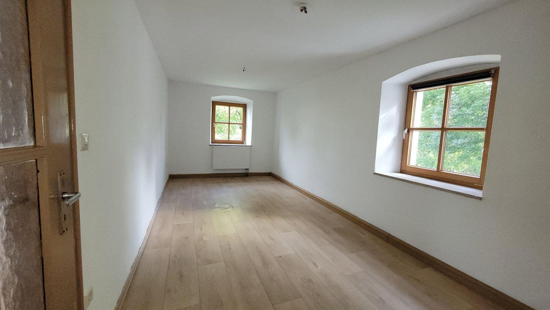Predaj domu 180 m², pozemek 920 m², Marktleugast, Bavorsko Predaj domu 180 m², pozemek 920 m², Marktleugast, Bavorsko