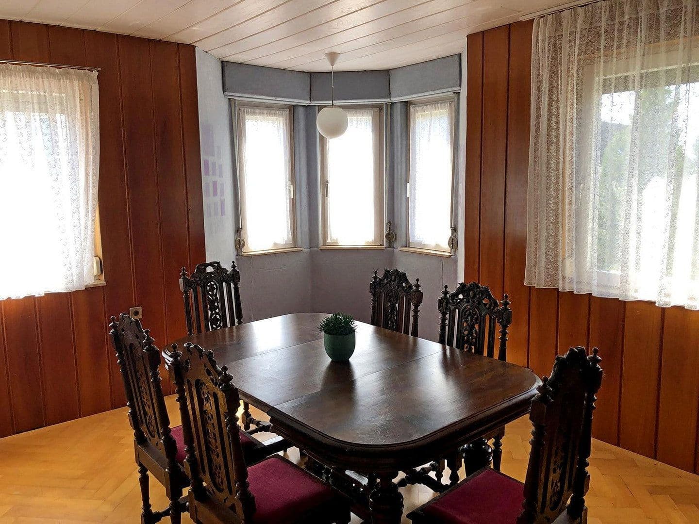 Predaj domu 193 m², pozemek 236 m², Pliezhausen, Bádensko-Wurttembersko Predaj domu 193 m², pozemek 236 m², Pliezhausen, Bádensko-Wurttembersko