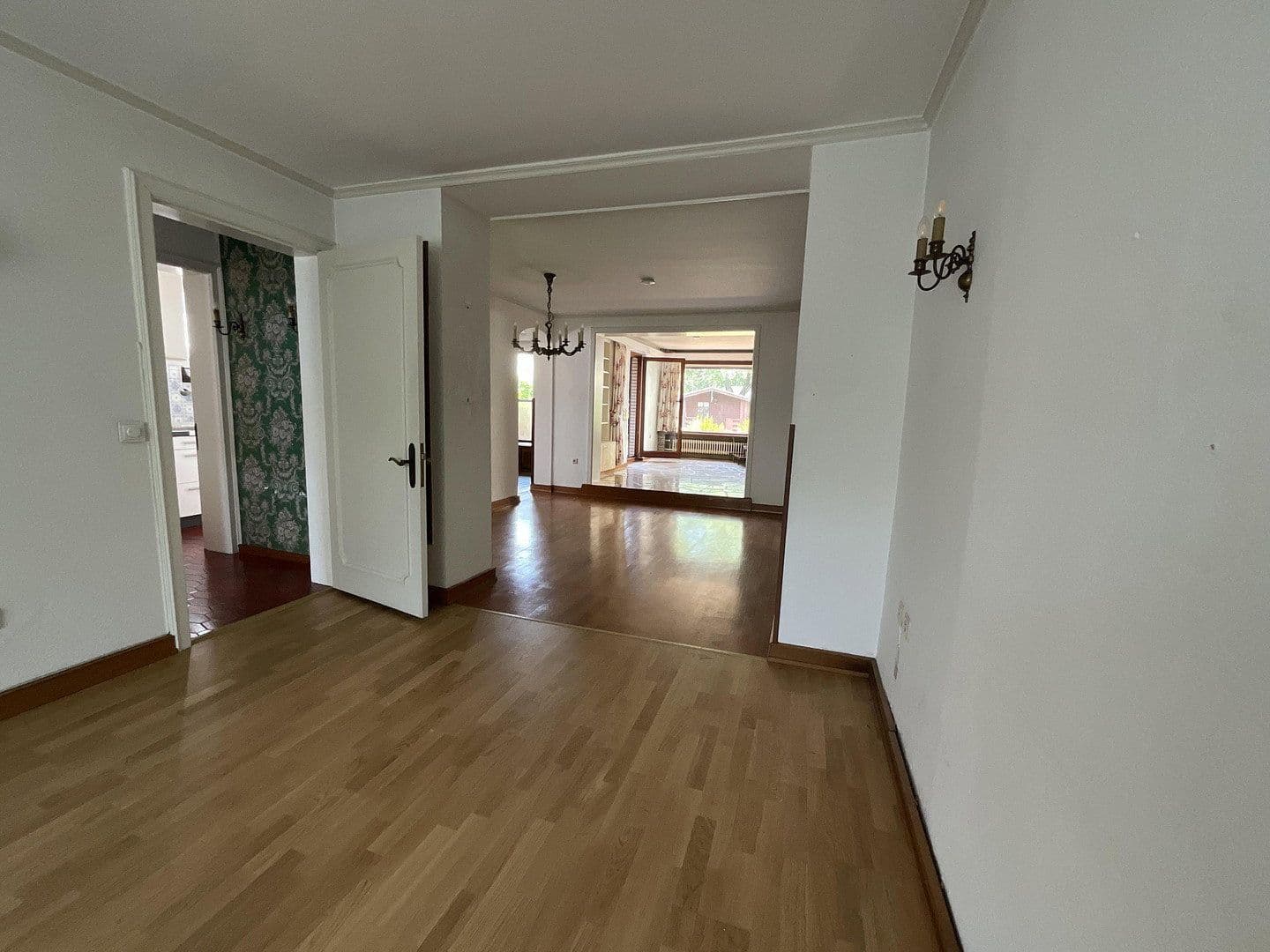 Predaj domu 136 m², pozemek 386 m², Ernst-Reuter-Str. 32, Hürth, Severné Porýnie - Westfálsko Predaj domu 136 m², pozemek 386 m², Ernst-Reuter-Str. 32, Hürth, Severné Porýnie - Westfálsko