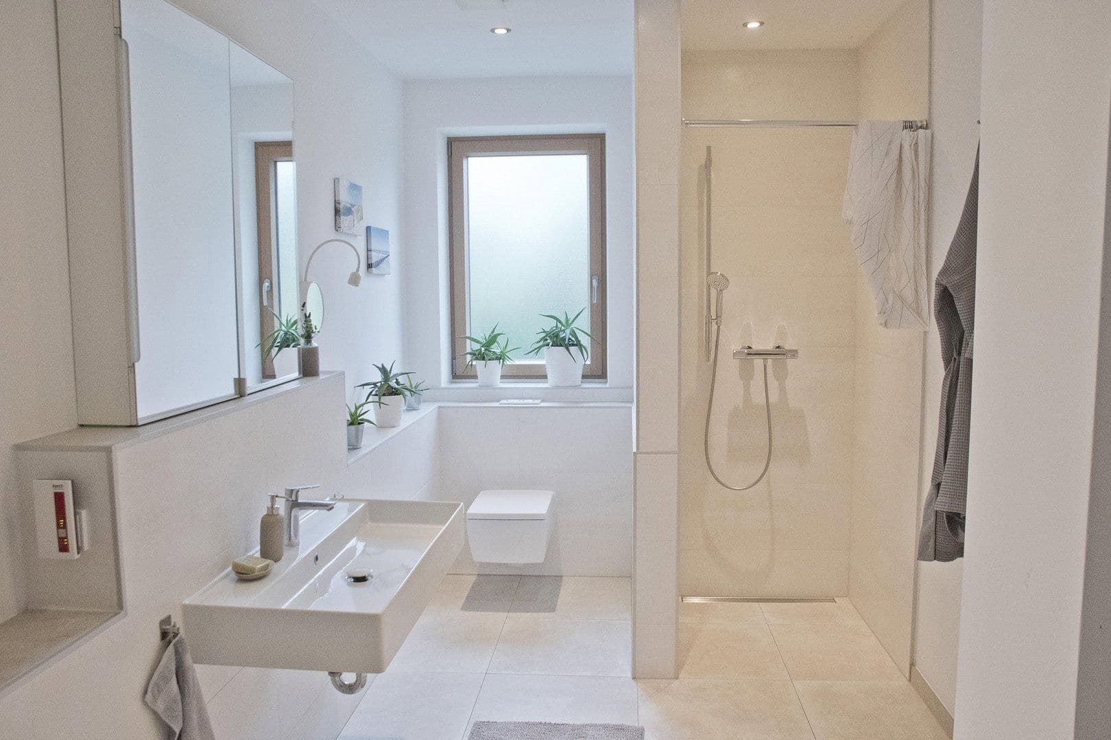 Predaj domu 204 m², pozemek 928 m², Kaffeeberg 32, Gablingen, Bavorsko Predaj domu 204 m², pozemek 928 m², Kaffeeberg 32, Gablingen, Bavorsko
