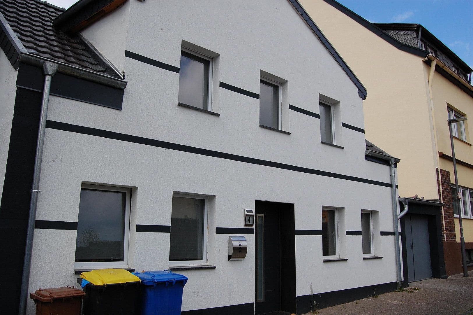 Predaj domu 137 m², pozemek 378 m², Kerpen, Severné Porýnie - Westfálsko Predaj domu 137 m², pozemek 378 m², Kerpen, Severné Porýnie - Westfálsko