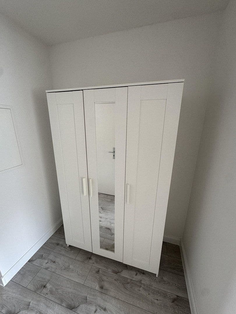 Prenájom bytu 1-izbový 30 m², Ritterstraße 21, Düsseldorf, Severné Porýnie - Westfálsko Prenájom bytu 1-izbový 30 m², Ritterstraße 21, Düsseldorf, Severné Porýnie - Westfálsko