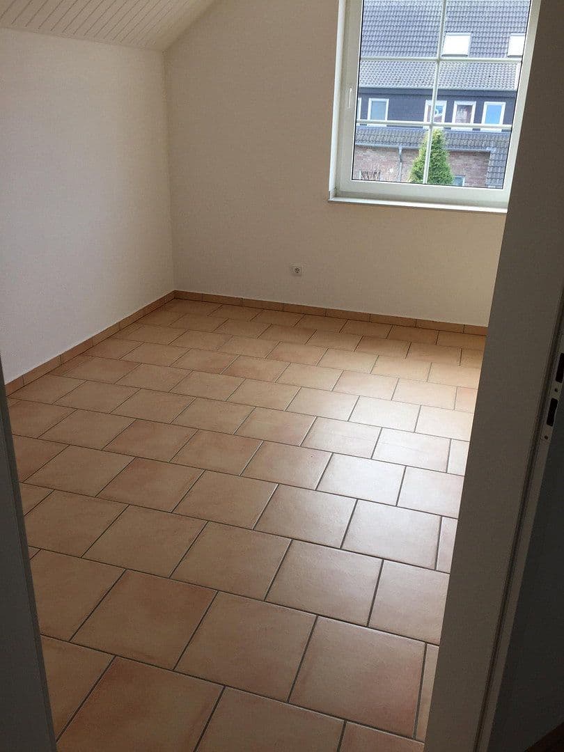 Predaj domu 113 m², pozemek 286 m², Am Waldrand 43, Hückelhoven, Severné Porýnie - Westfálsko Predaj domu 113 m², pozemek 286 m², Am Waldrand 43, Hückelhoven, Severné Porýnie - Westfálsko