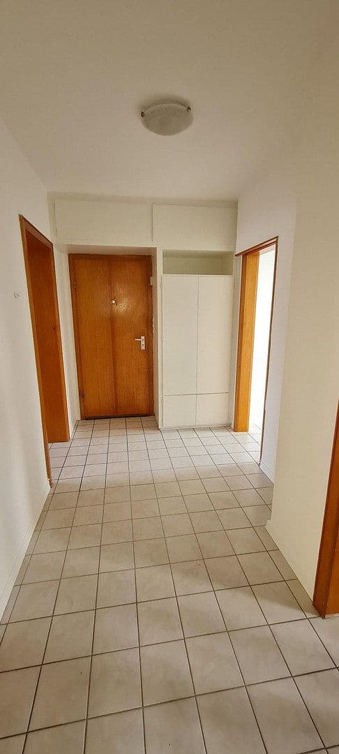 Prenájom bytu 3-izbový 75 m², Hannover, Dolné Sasko Prenájom bytu 3-izbový 75 m², Hannover, Dolné Sasko