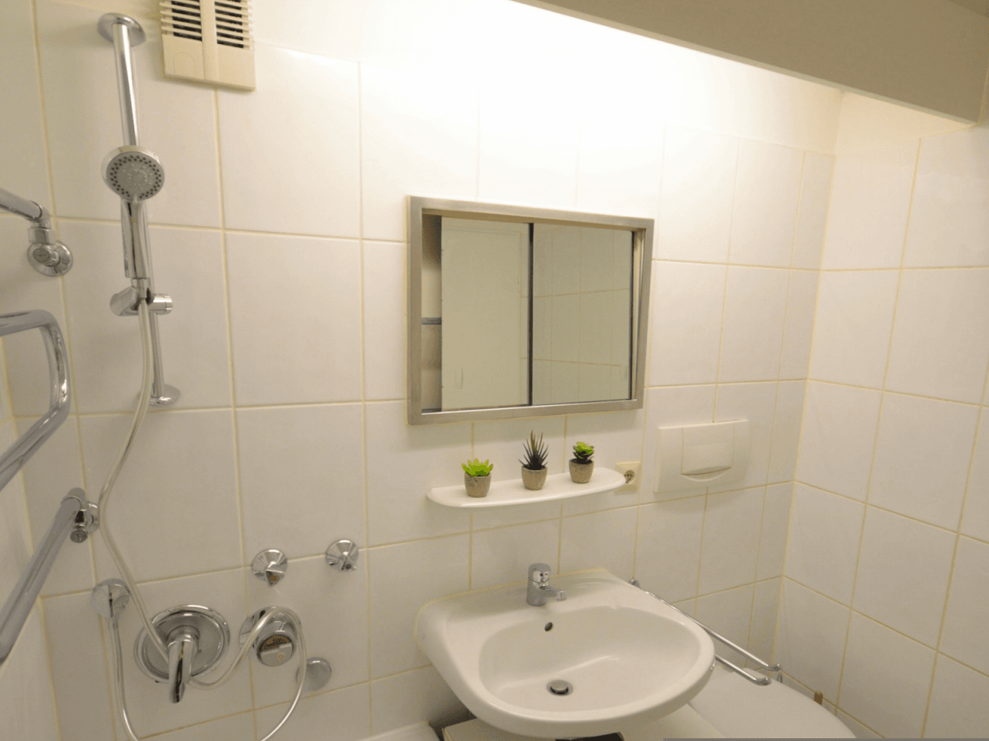 Prenájom bytu 1-izbový 37 m², Neubeuernerstraße 10, München, Bavorsko Prenájom bytu 1-izbový 37 m², Neubeuernerstraße 10, München, Bavorsko