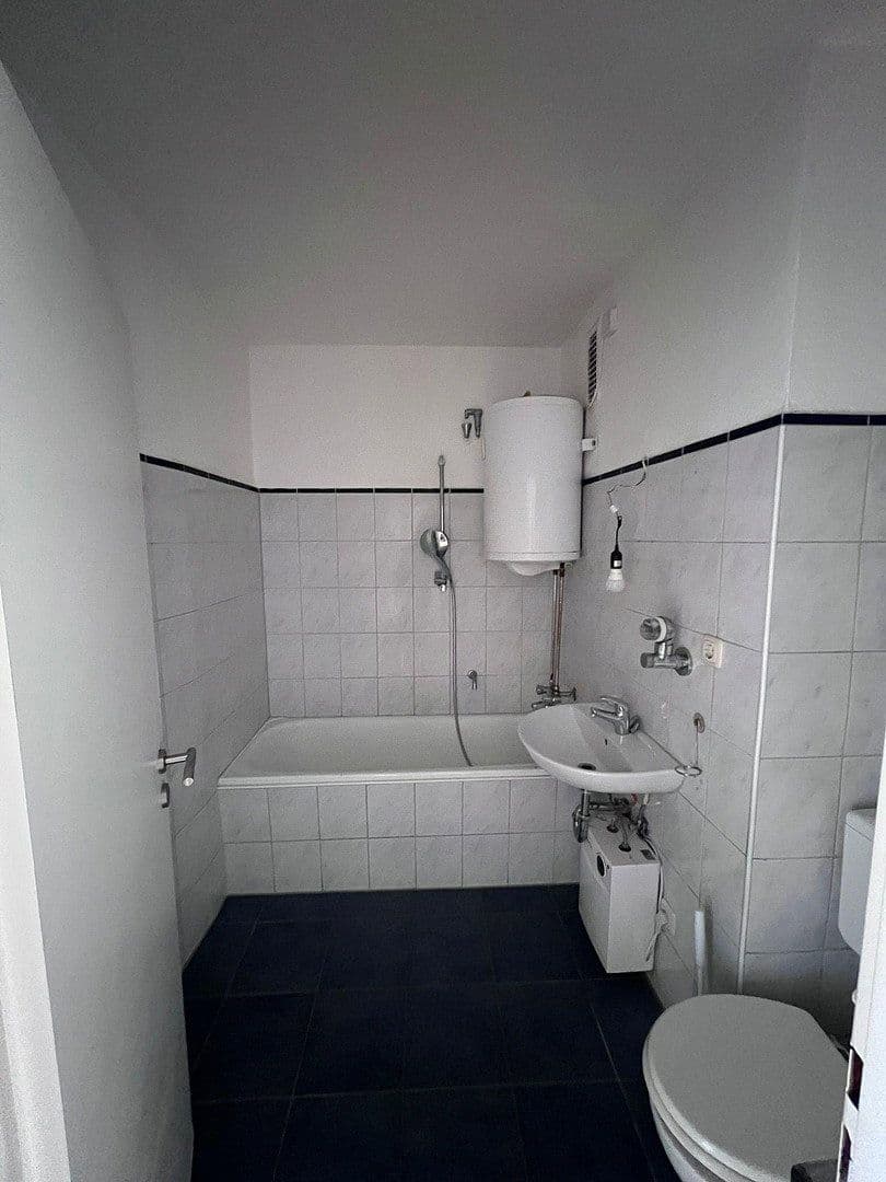 Prenájom bytu 3-izbový 70 m², Leibnizstr. 41, Heusenstamm, Hesensko Prenájom bytu 3-izbový 70 m², Leibnizstr. 41, Heusenstamm, Hesensko
