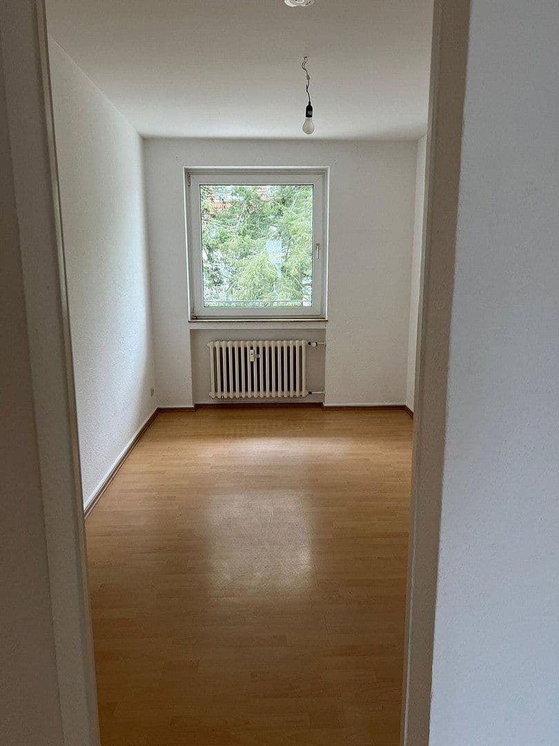 Prenájom bytu 3-izbový 70 m², Leibnizstr. 41, Heusenstamm, Hesensko Prenájom bytu 3-izbový 70 m², Leibnizstr. 41, Heusenstamm, Hesensko