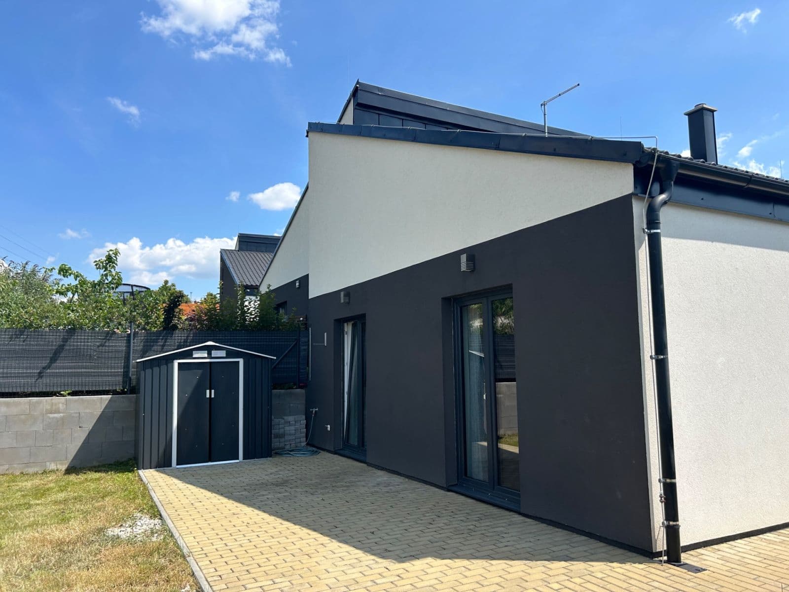 Predaj domu 100 m², pozemek 321 m², K Rondelu, Nová Ves pod Pleší, Středočeský kraj Predaj domu 100 m², pozemek 321 m², K Rondelu, Nová Ves pod Pleší, Středočeský kraj