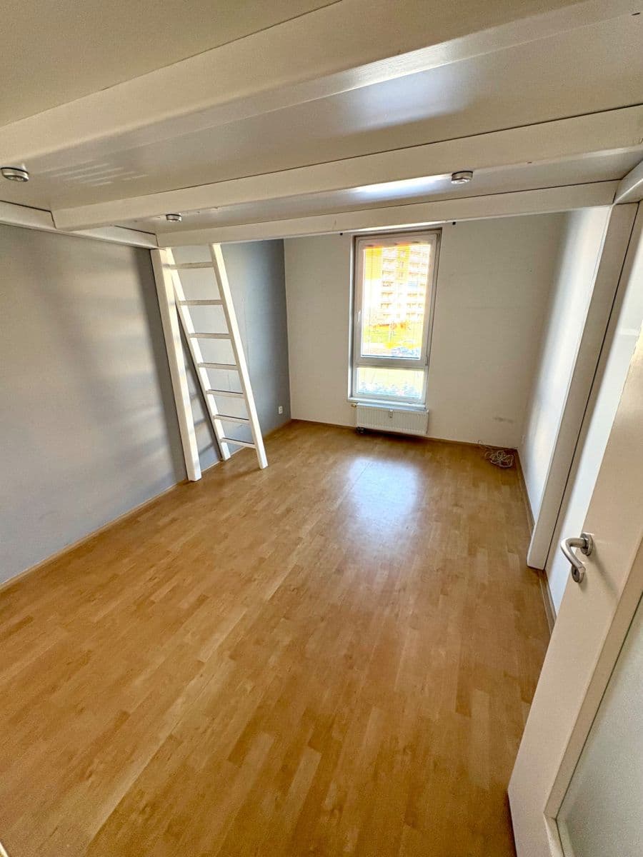 Prenájom bytu 3-izbový 58 m², Okružní, Roudnice nad Labem, Ústecký kraj Prenájom bytu 3-izbový 58 m², Okružní, Roudnice nad Labem, Ústecký kraj