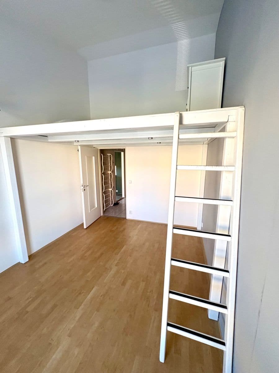 Prenájom bytu 3-izbový 58 m², Okružní, Roudnice nad Labem, Ústecký kraj Prenájom bytu 3-izbový 58 m², Okružní, Roudnice nad Labem, Ústecký kraj